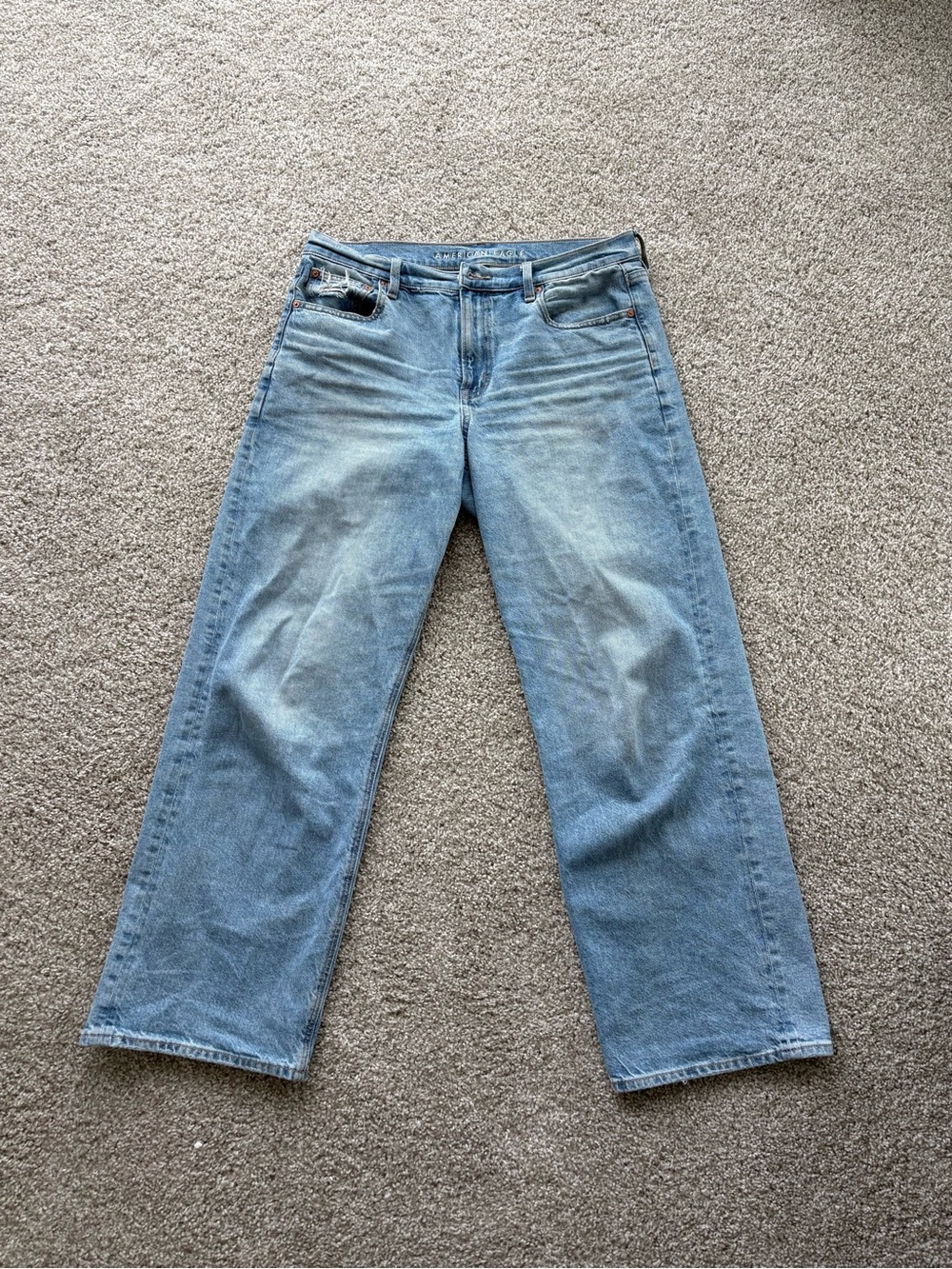 American Eagle Outfitters Light Blue Relaxed Fit Jeans